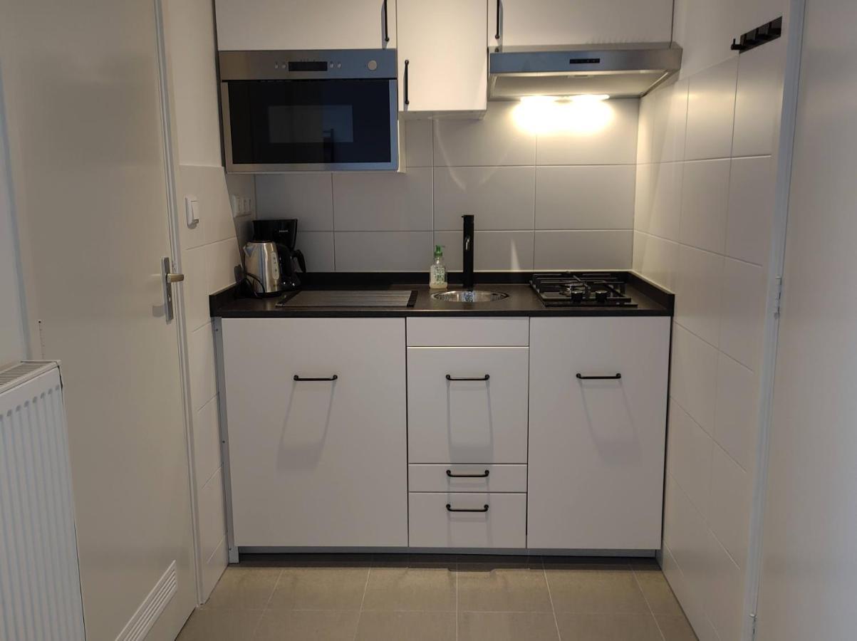 Tiny Studio Batavia Adults Only Bed By The Sea Westkapelle Luaran gambar